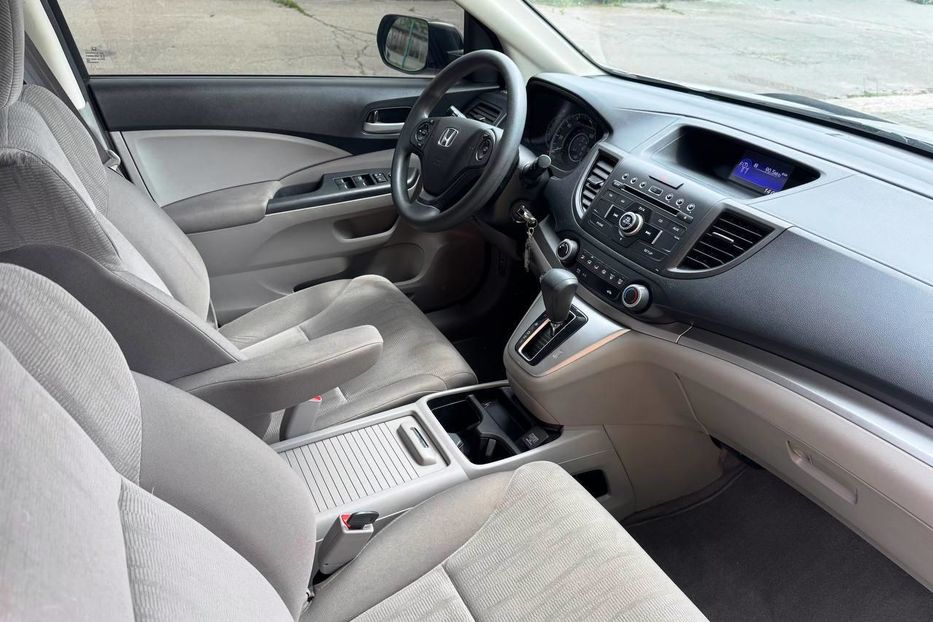 Продам Honda CR-V 2014 года в Виннице