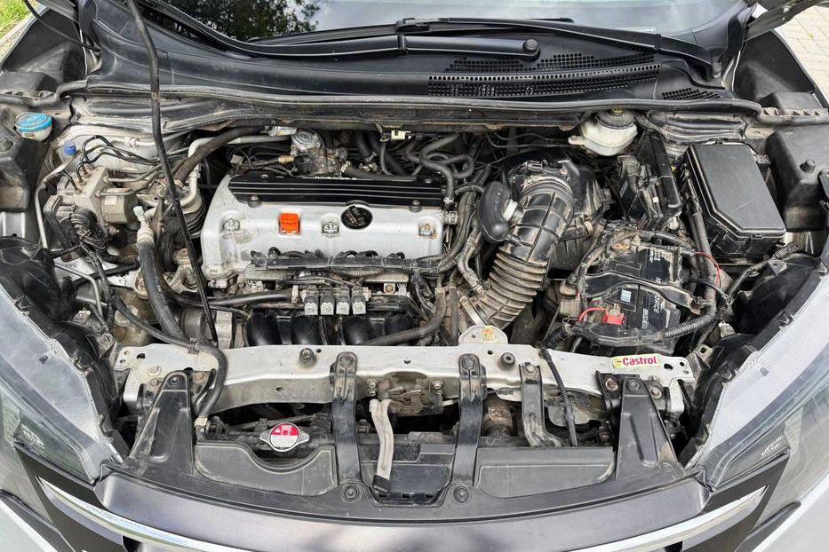 Продам Honda CR-V 2014 года в Виннице