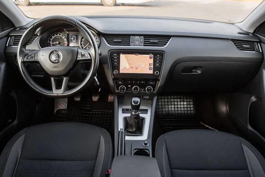 Продам Skoda Octavia 2017 года в Киеве