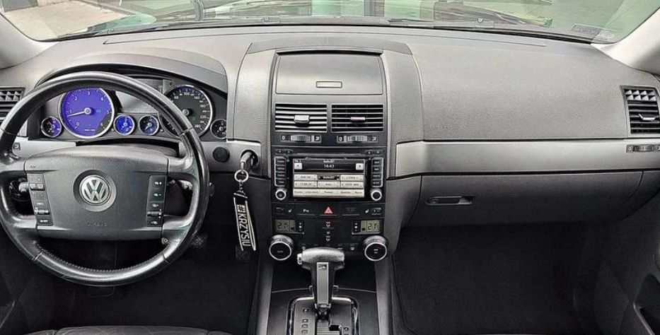 Продам Volkswagen Touareg 2007 года в Киеве