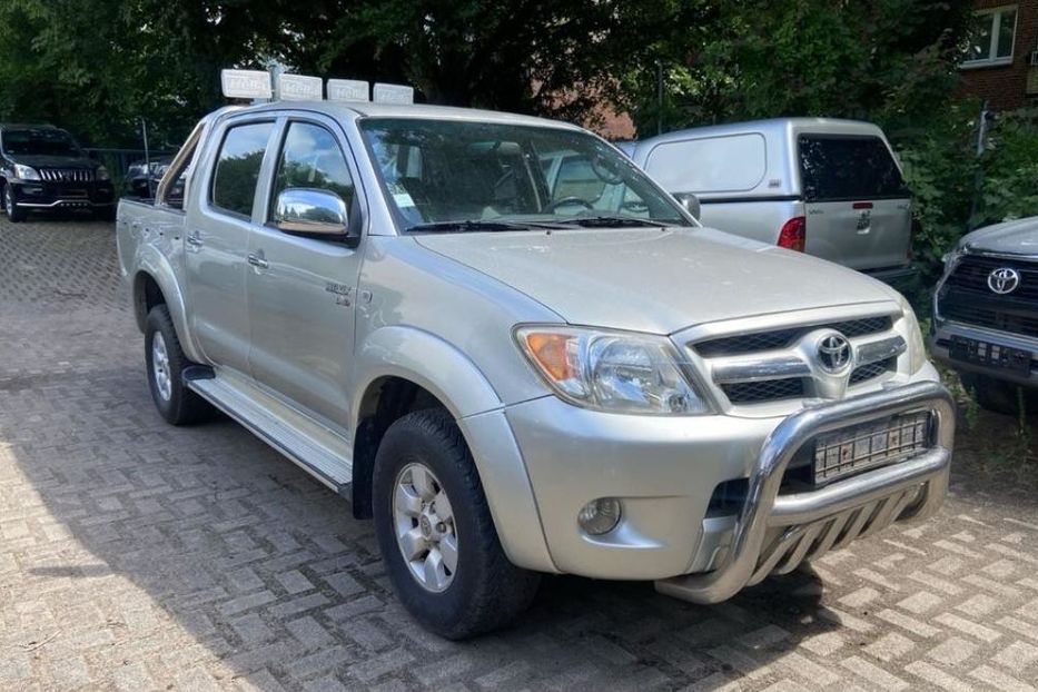 Продам Toyota Hilux 2007 года в Киеве