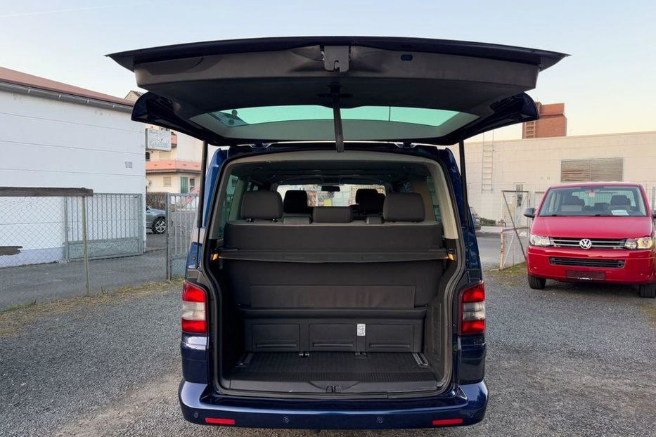 Продам Volkswagen T5 (Transporter) пасс. 2010 года в Сумах