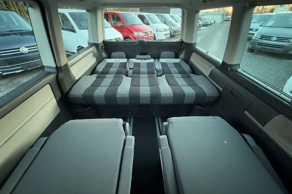 Продам Volkswagen T5 (Transporter) пасс. 2010 года в Сумах