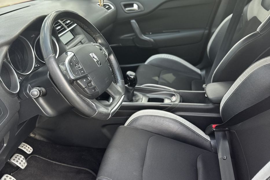 Продам Citroen DS4 2011 года в Житомире