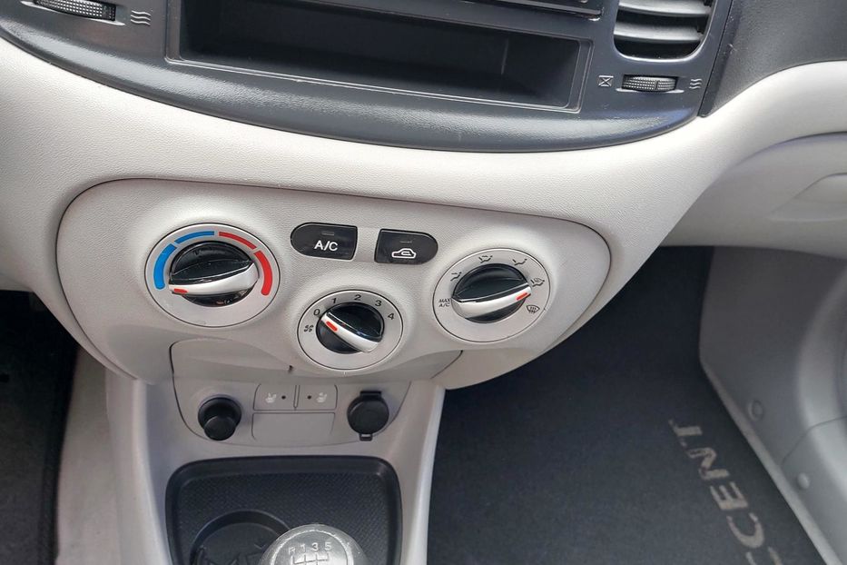 Продам Hyundai Accent  Офіціал 2008 года в Киеве