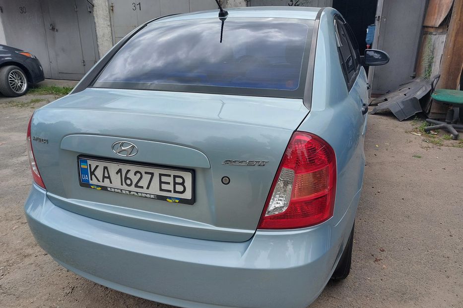 Продам Hyundai Accent  Офіціал 2008 года в Киеве