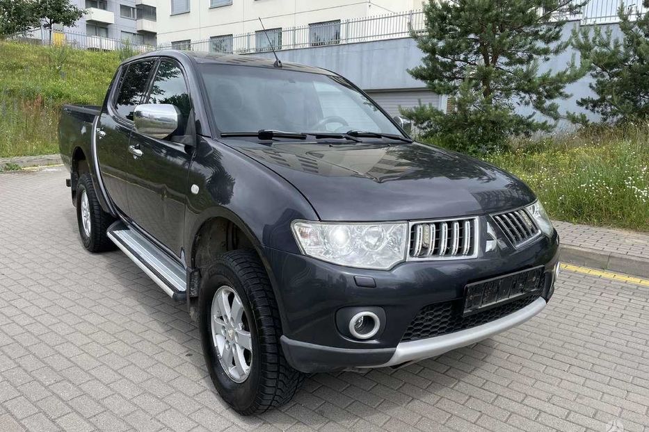 Продам Mitsubishi L 200 2009 года в Харькове