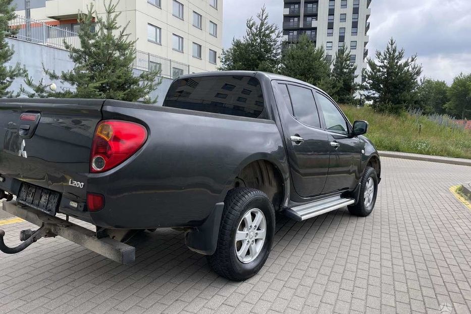 Продам Mitsubishi L 200 2009 года в Харькове