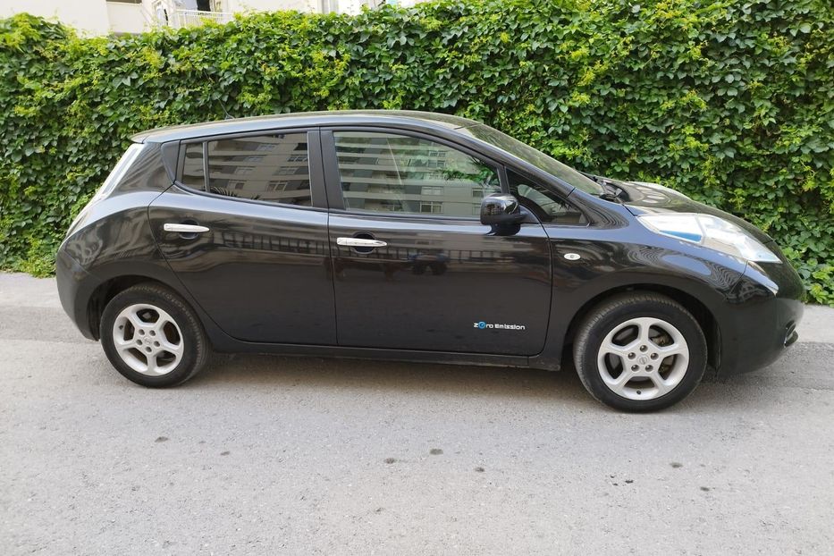 Продам Nissan Leaf 2017 года в Киеве