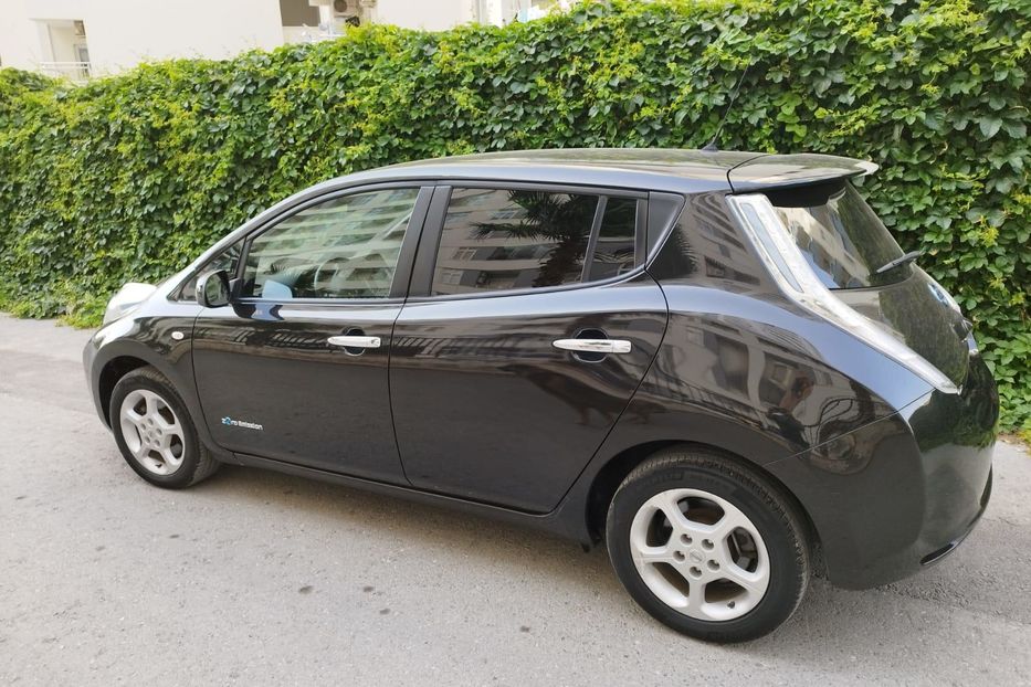 Продам Nissan Leaf 2017 года в Киеве