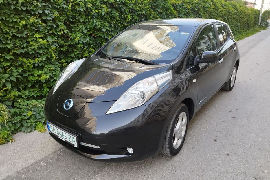 Продам Nissan Leaf 2017 года в Киеве