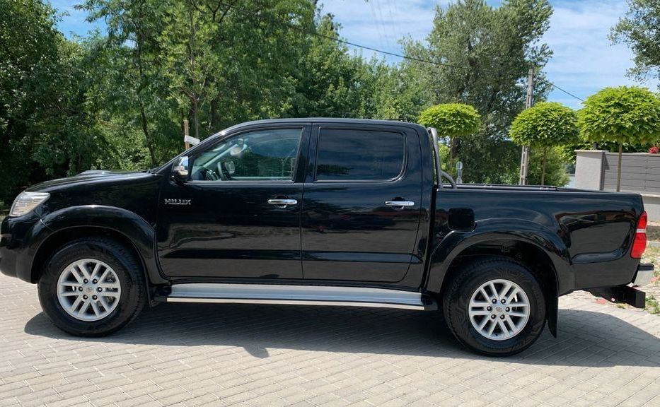 Продам Toyota Hilux 2011 года в Запорожье