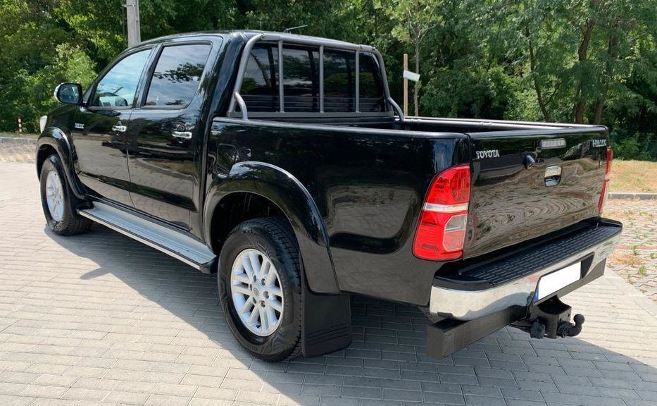 Продам Toyota Hilux 2011 года в Запорожье