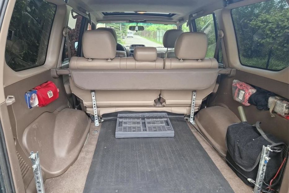 Продам Toyota Land Cruiser 200 2000 года в Киеве