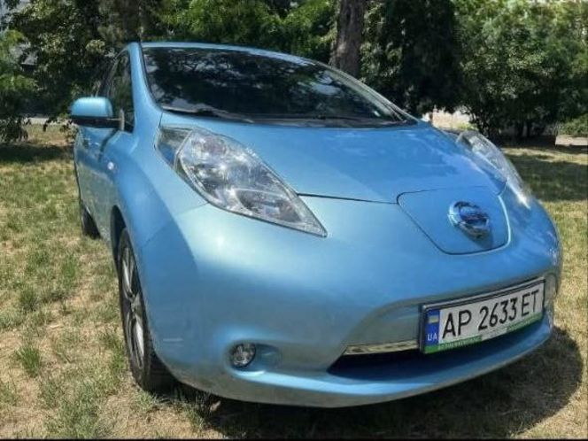 Продам Nissan Leaf SL 2016 года в Киеве