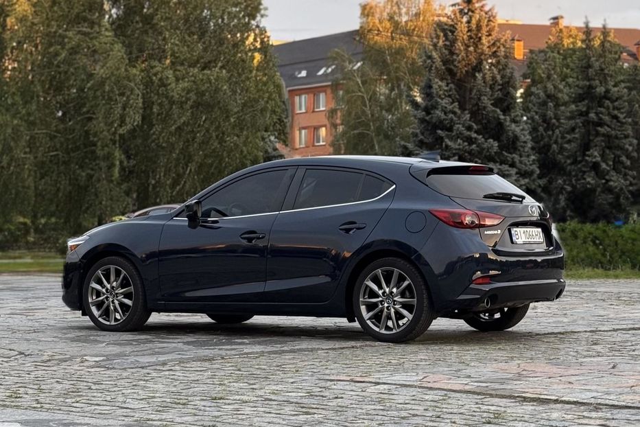 Продам Mazda 3 2018 года в г. Кременчуг, Полтавская область