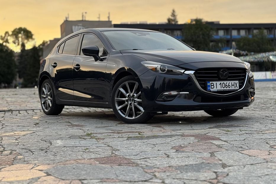 Продам Mazda 3 2018 года в г. Кременчуг, Полтавская область