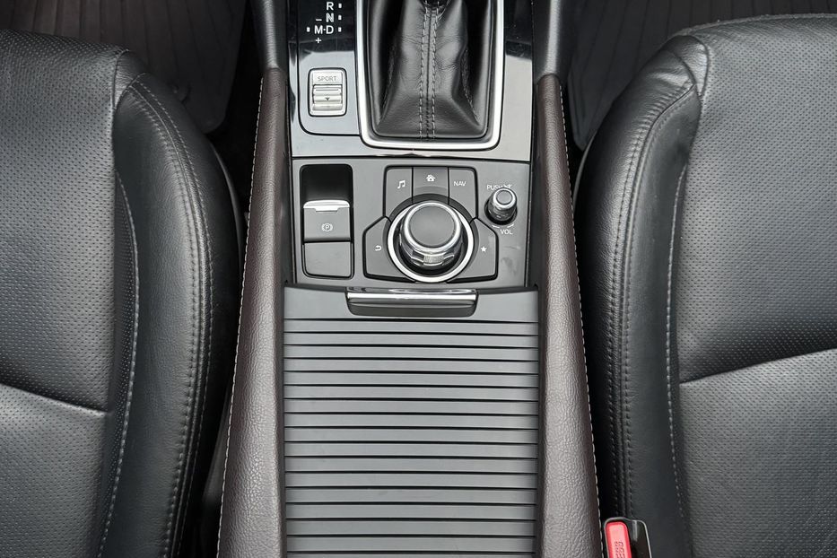 Продам Mazda 3 2018 года в г. Кременчуг, Полтавская область