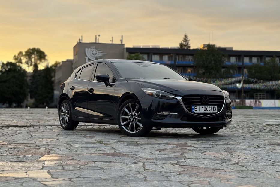 Продам Mazda 3 2018 года в г. Кременчуг, Полтавская область