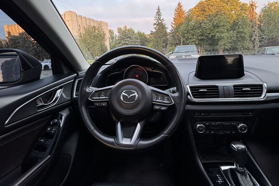 Продам Mazda 3 2018 года в г. Кременчуг, Полтавская область
