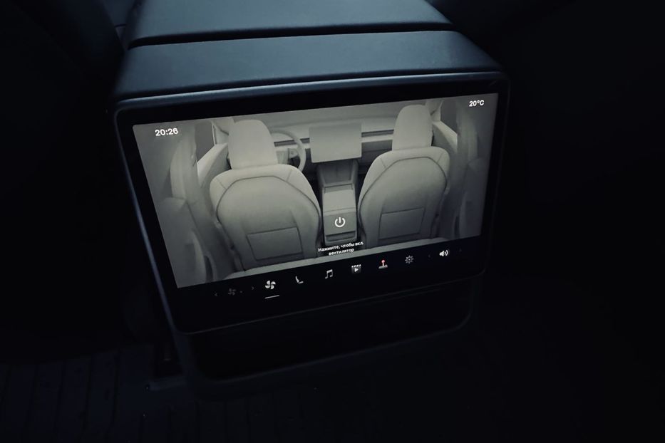 Продам Tesla Model 3 2024 года в г. Кременчуг, Полтавская область