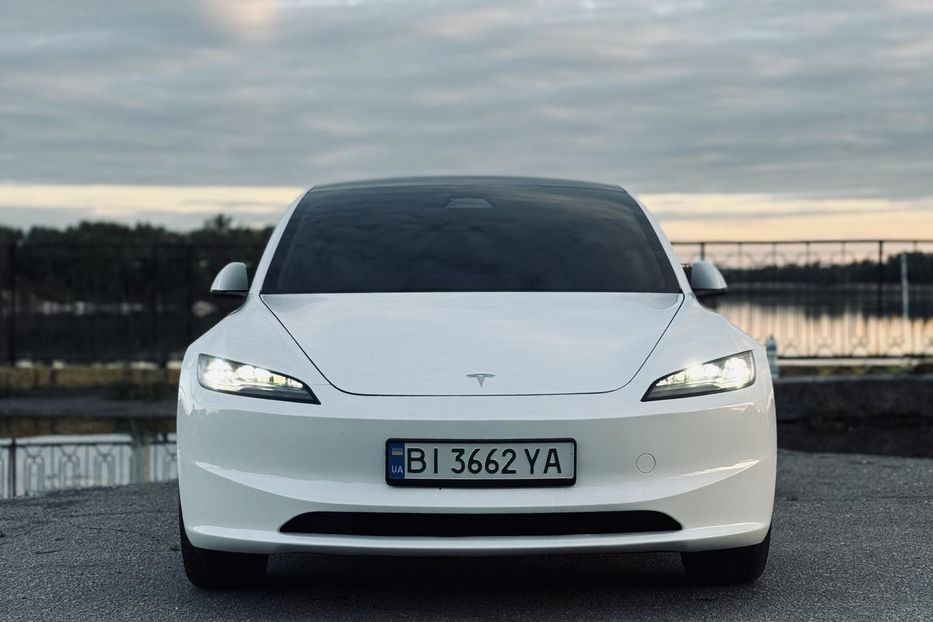Продам Tesla Model 3 2024 года в г. Кременчуг, Полтавская область
