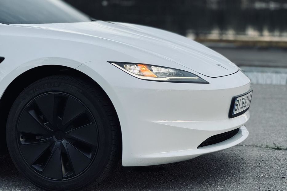 Продам Tesla Model 3 2024 года в г. Кременчуг, Полтавская область