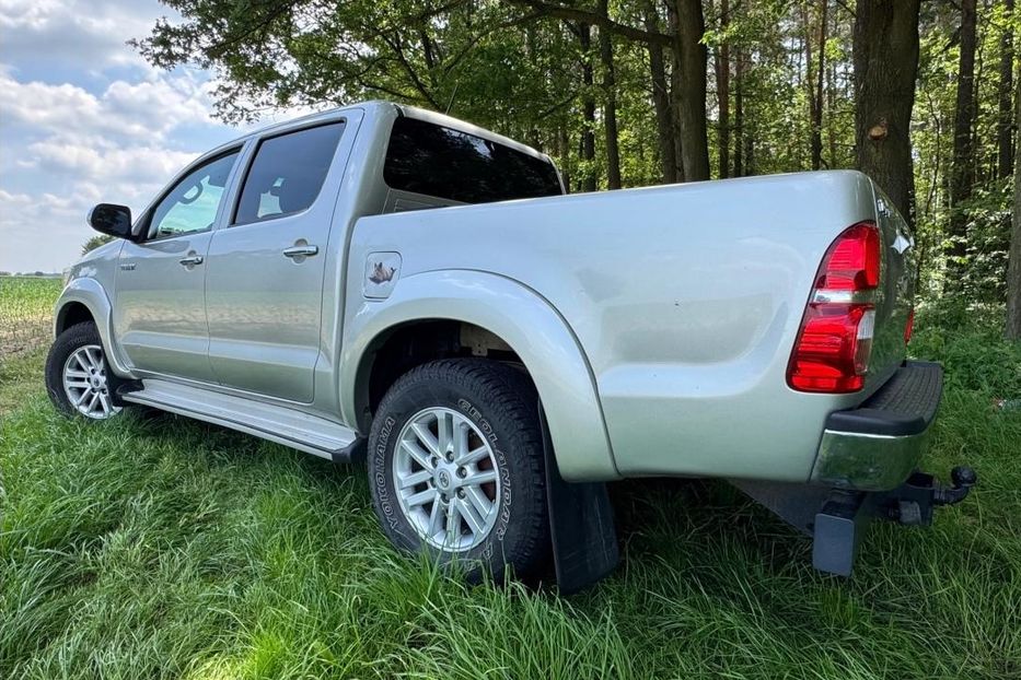 Продам Toyota Hilux 2010 года в г. Краматорск, Донецкая область