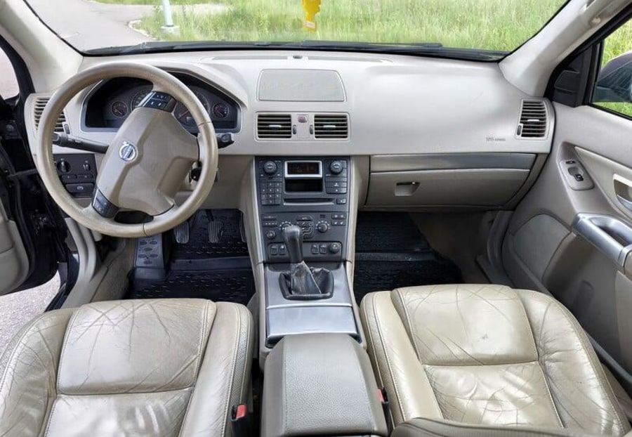 Продам Volvo XC90 2004 года в Киеве