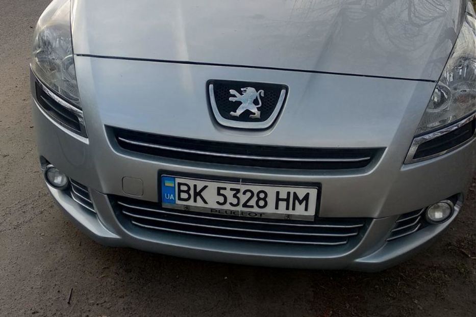 Продам Peugeot 5008 2011 года в г. Звенигородка, Черкасская область