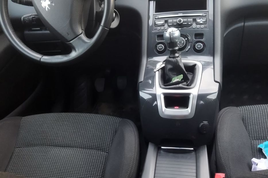 Продам Peugeot 5008 2011 года в г. Звенигородка, Черкасская область