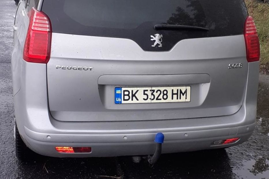 Продам Peugeot 5008 2011 года в г. Звенигородка, Черкасская область
