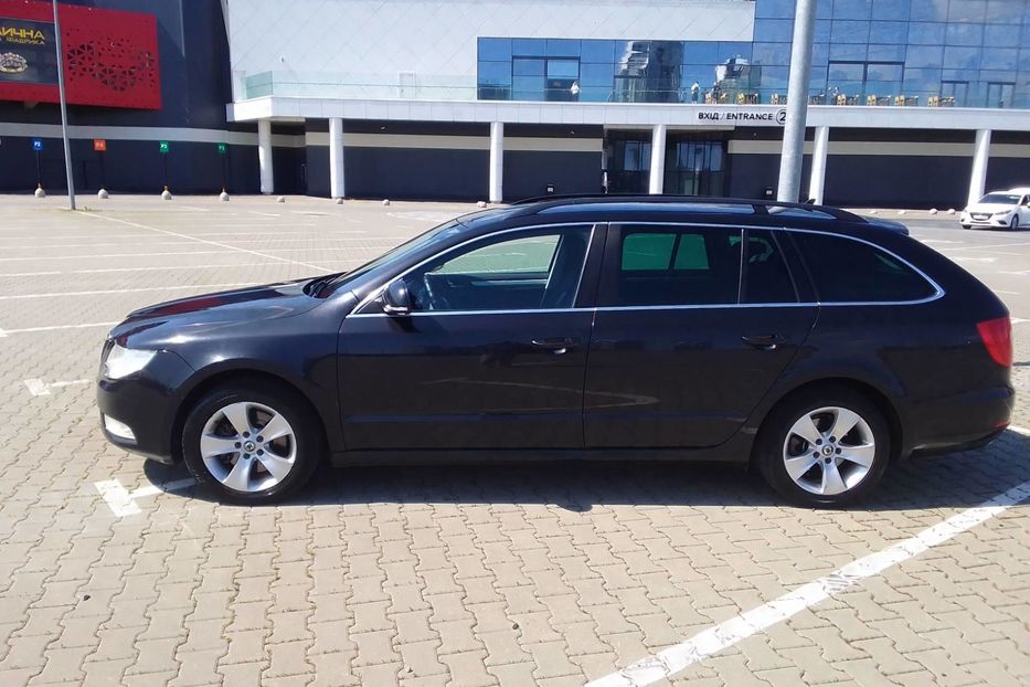 Продам Skoda Superb 2013 года в Киеве