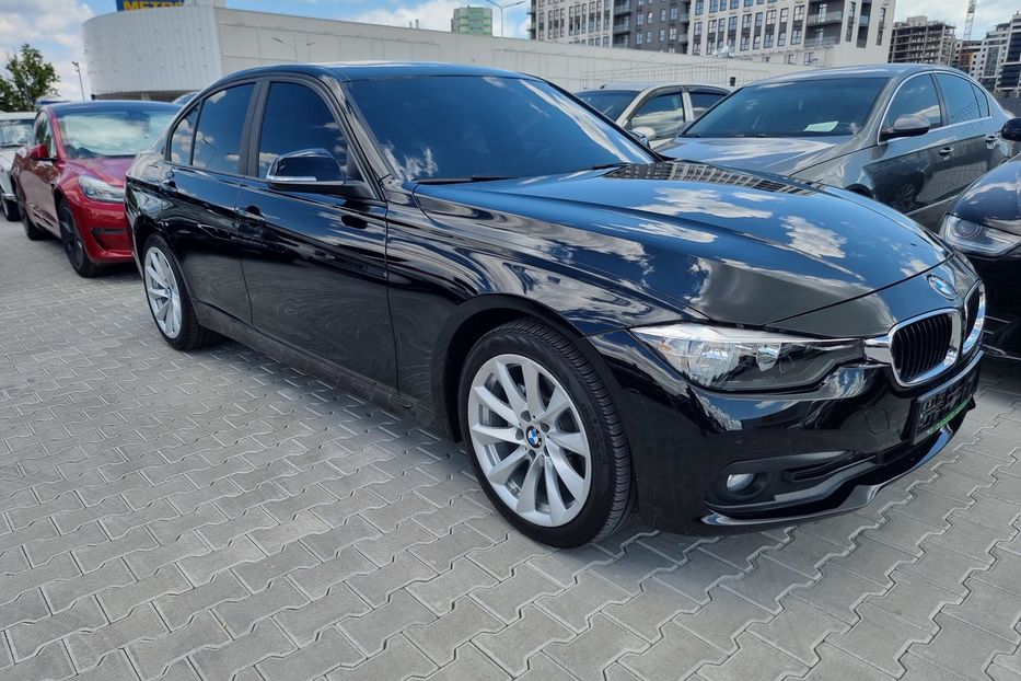 Продам BMW 320 X drive 2017 года в Одессе