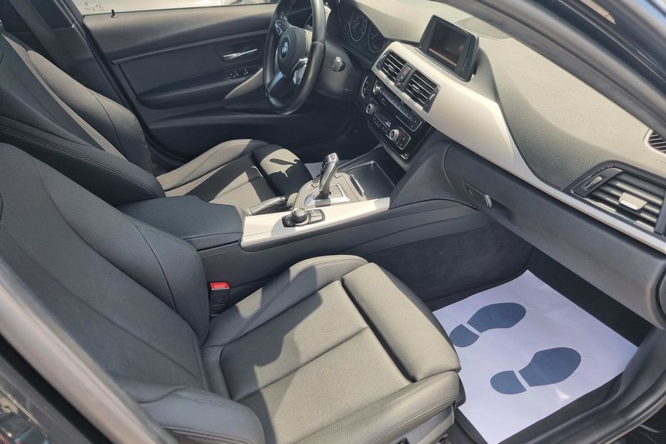 Продам BMW 320 X drive 2017 года в Одессе