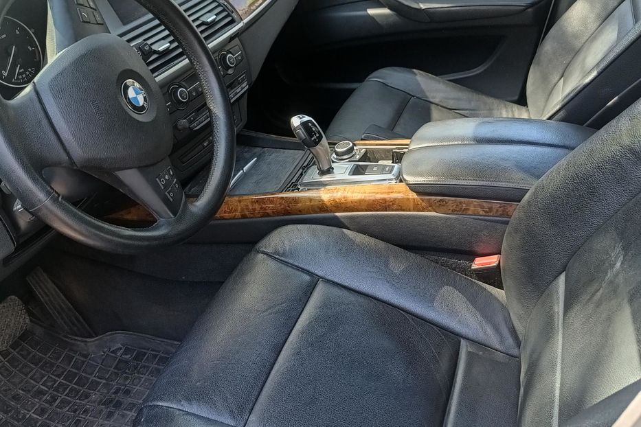Продам BMW X5 2010 года в Одессе
