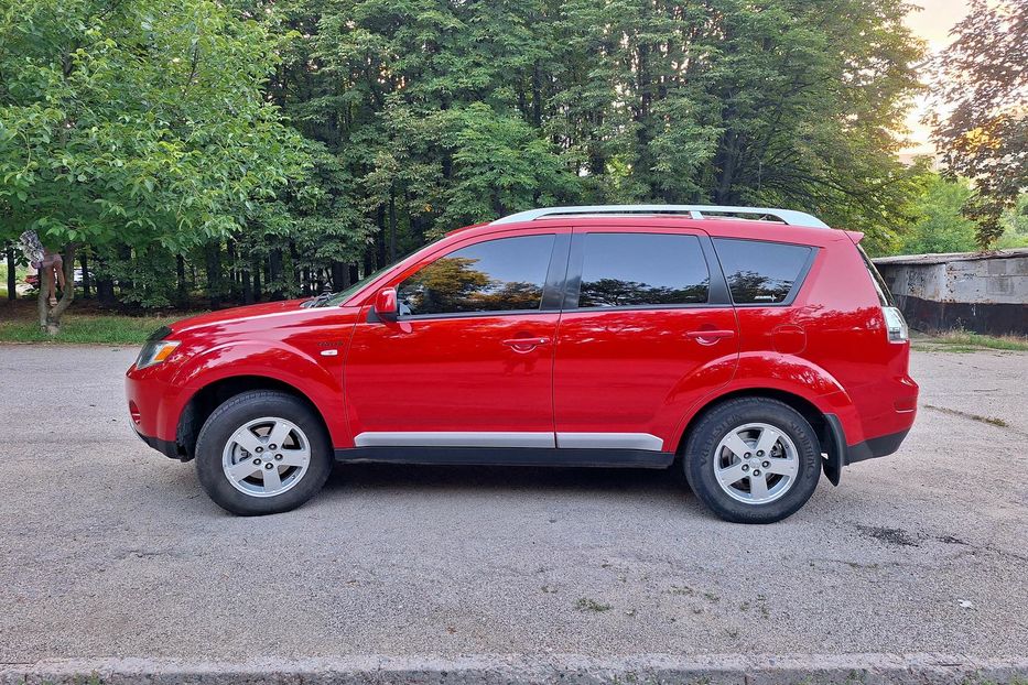 Продам Mitsubishi Outlander XL Intense 2008 года в Запорожье