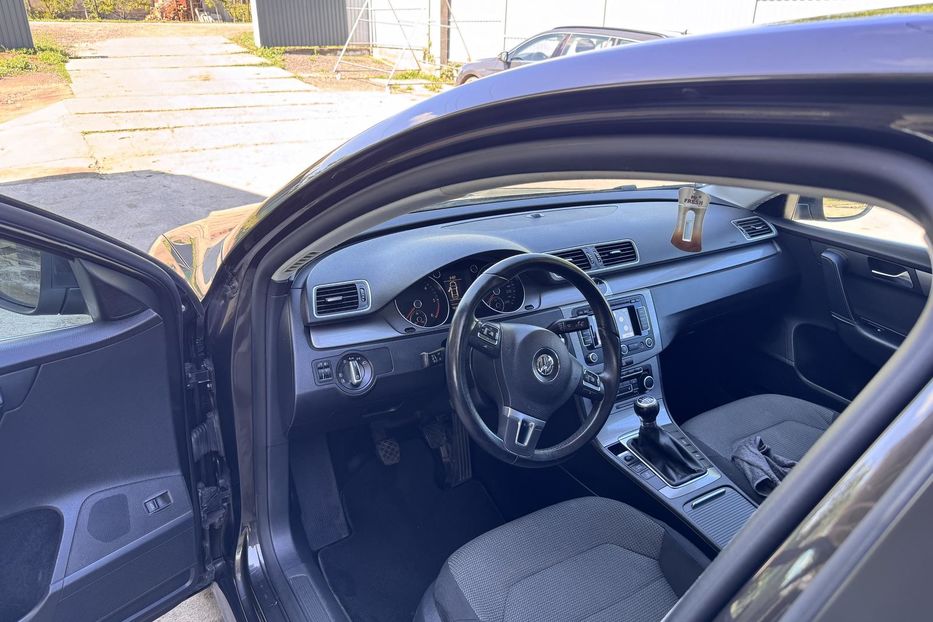 Продам Volkswagen Passat B7 2011 года в г. Кодыма, Одесская область