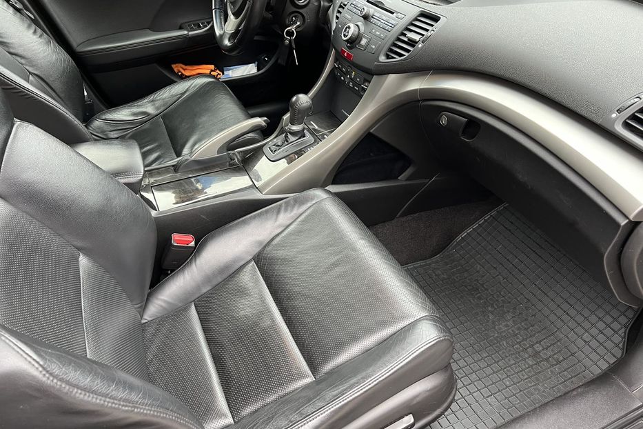 Продам Honda Accord 2010 года в Киеве