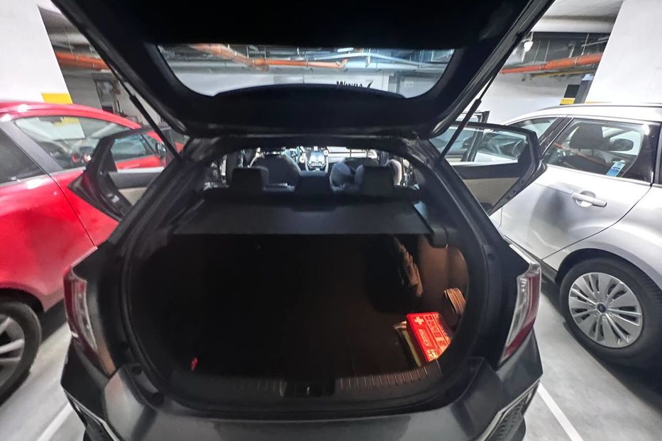 Продам Honda Civic X 2017 года в Львове