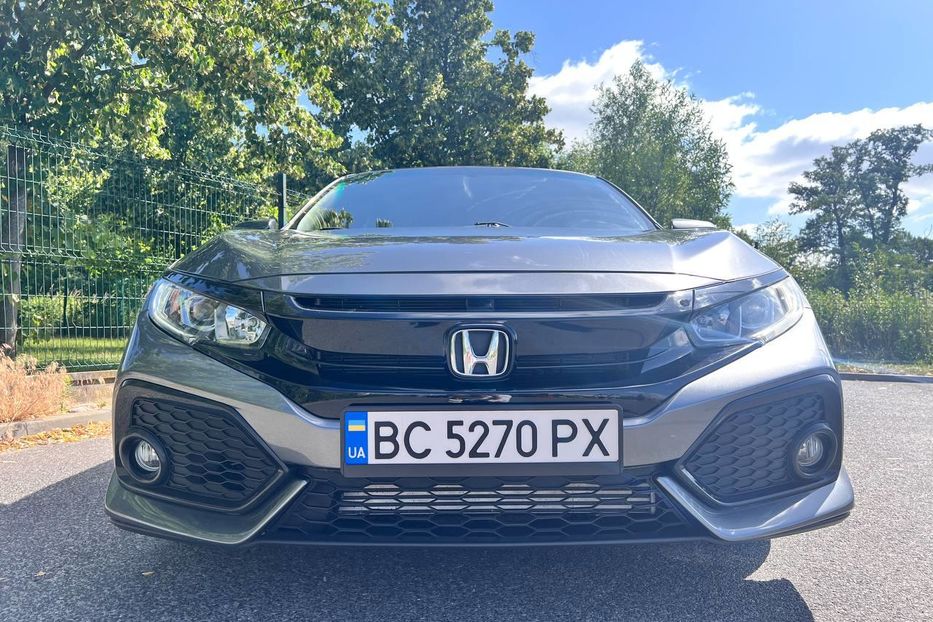 Продам Honda Civic X 2017 года в Львове