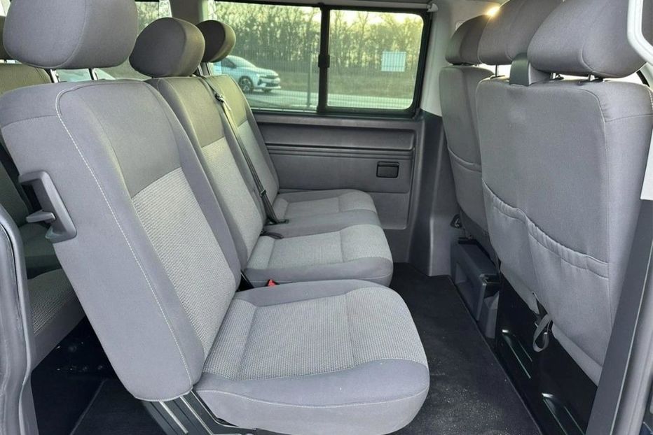 Продам Volkswagen Caravella 2010 года в Донецке