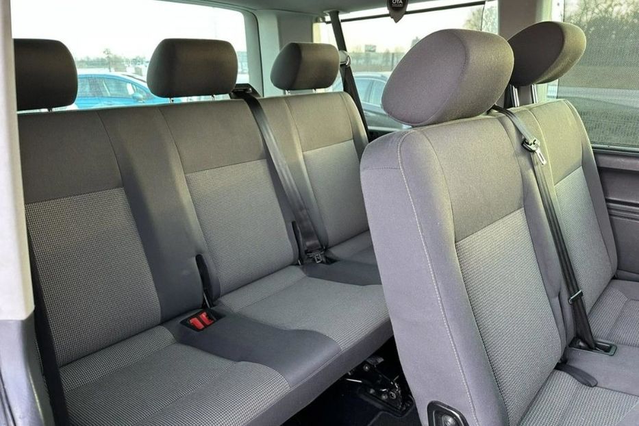 Продам Volkswagen Caravella 2010 года в Донецке