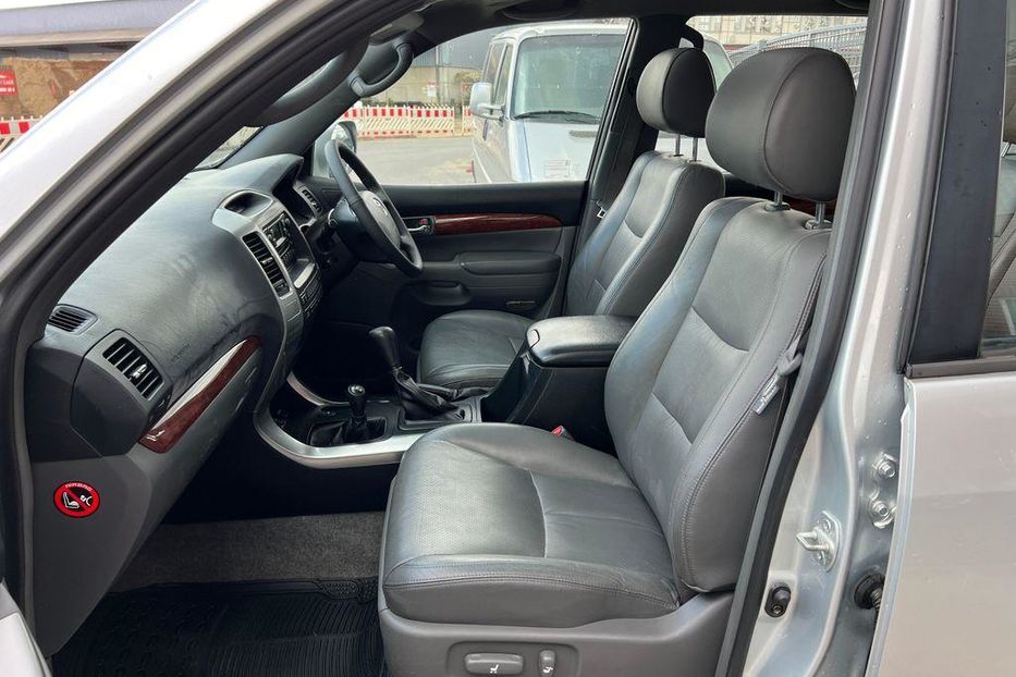 Продам Toyota Land Cruiser Prado 2004 года в г. Вольногорск, Днепропетровская область