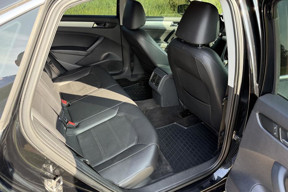 Продам Volkswagen Passat B7 2013 года в г. Новомосковск, Днепропетровская область