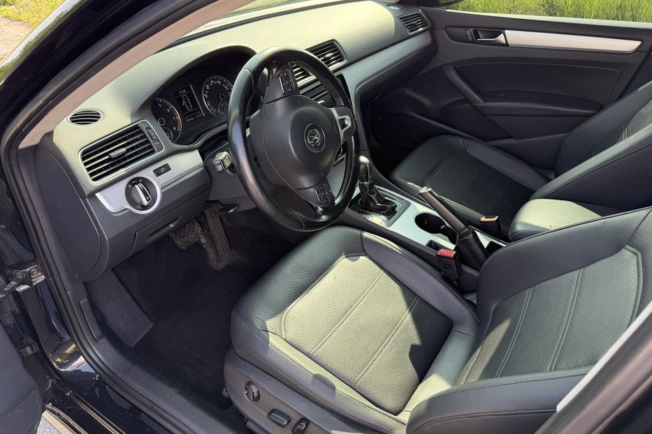 Продам Volkswagen Passat B7 2013 года в г. Новомосковск, Днепропетровская область