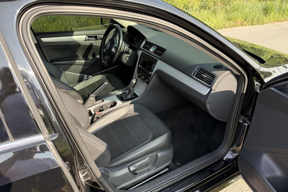 Продам Volkswagen Passat B7 2013 года в г. Новомосковск, Днепропетровская область