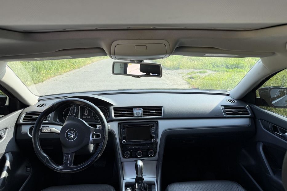 Продам Volkswagen Passat B7 2013 года в г. Новомосковск, Днепропетровская область