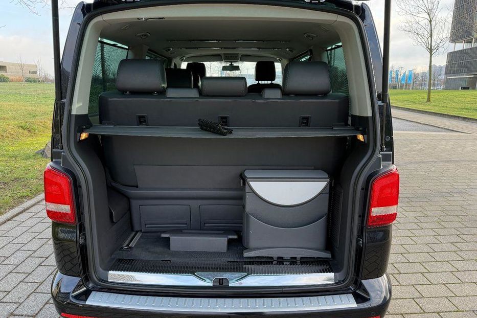 Продам Volkswagen T5 (Transporter) пасс. 2012 года в Одессе