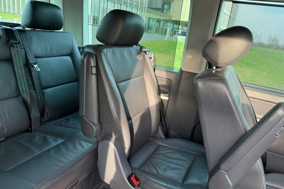 Продам Volkswagen T5 (Transporter) пасс. 2012 года в Одессе